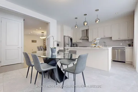 128 Ben Sinclair Avenue, East Gwillimbury, ON L9N 0Z2