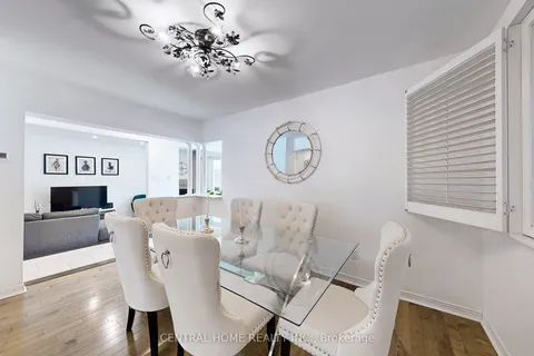 23 Heatherton Way, Vaughan, ON L4J 3E6