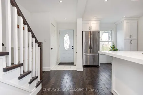 139 Avenue Road, Richmond Hill, ON L4C 4Z6
