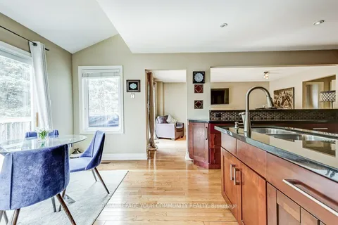 63 O'connor Crescent, Richmond Hill, ON L4C 7P8
