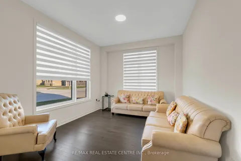 20 Magnolia Avenue, Adjala-Tosorontio, ON L0G 1W0