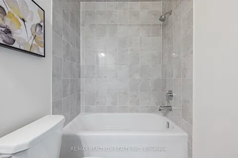 10 Causland Lane, Richmond Hill, ON L4S 0G5