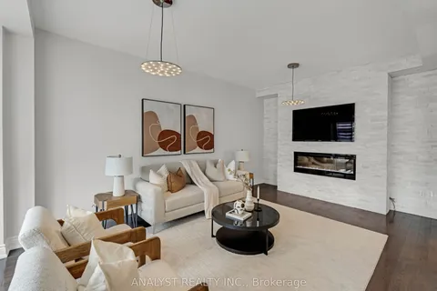 32 Autumn Ridge Court, Vaughan, ON L4L 0B1