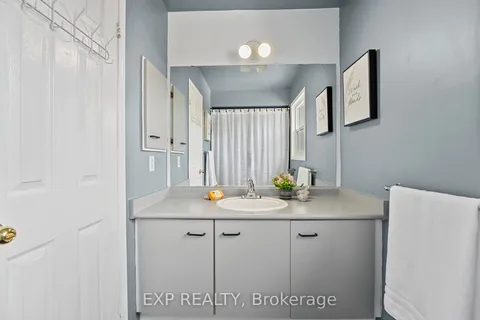 26 Kyle Crescent, Georgina, ON L4P 3P5