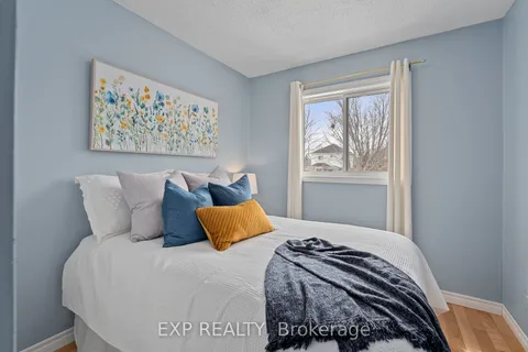 26 Kyle Crescent, Georgina, ON L4P 3P5