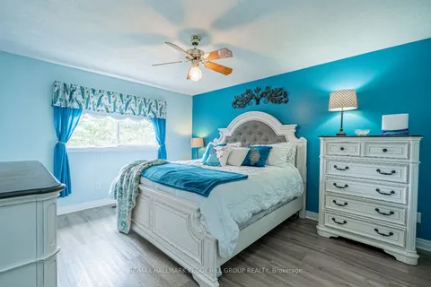 27 Fairwood Drive, Georgina, ON L4P 3X6