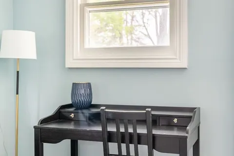 66 Irving Drive, Georgina, ON L0E 1N0