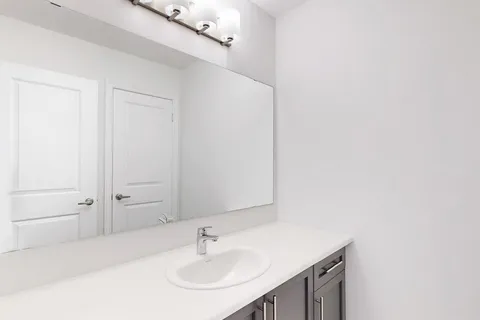 29 Flower Garden Trail, Whitchurch-Stouffville, ON L4A 4V4