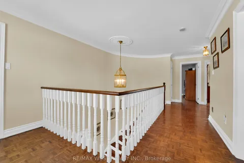 303 Wycliffe Avenue, Vaughan, ON L4L 3N7