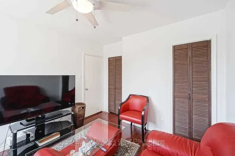 333 Neal Drive, Richmond Hill, ON L4C 3L3