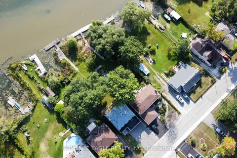 143 Sand Road, East Gwillimbury, ON L9N 1H9