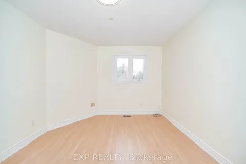 28 Samantha Circle, Richmond Hill, ON L4B 2R7