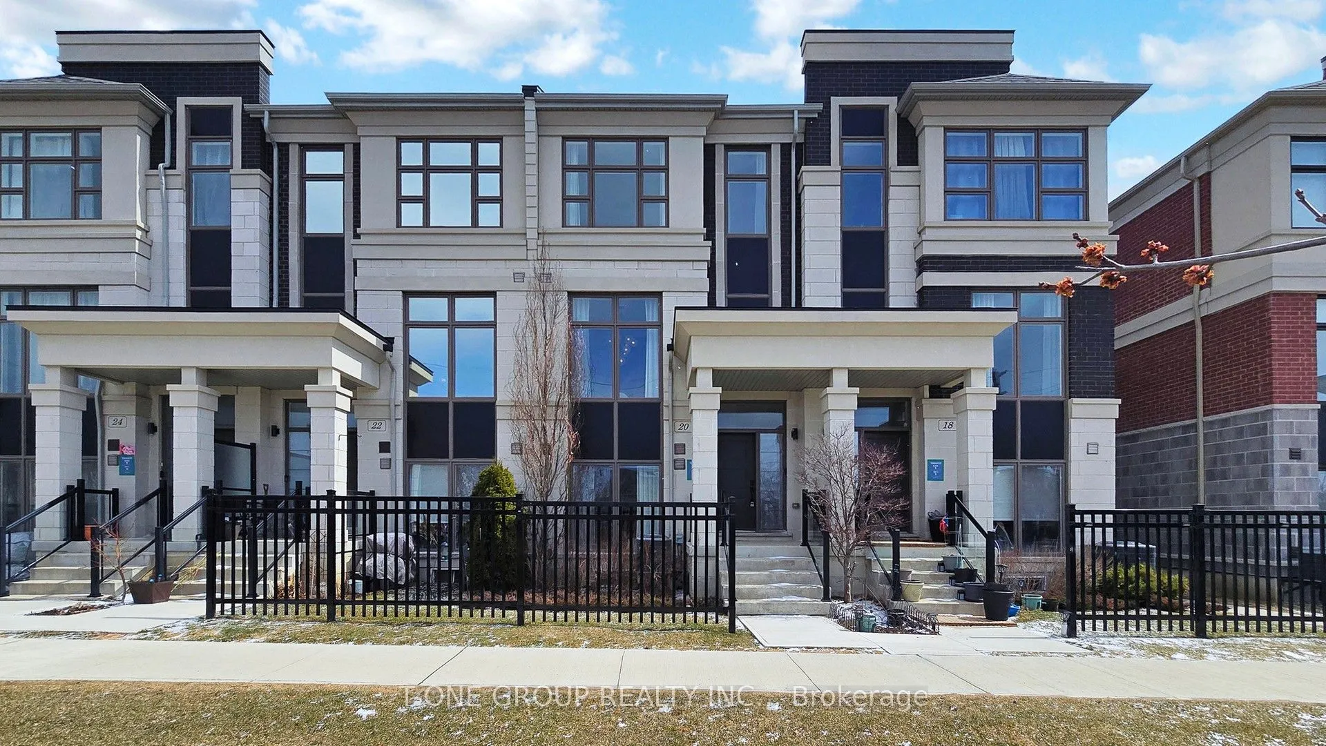 20 Pantheon Lane, Markham, ON M2J 4G8