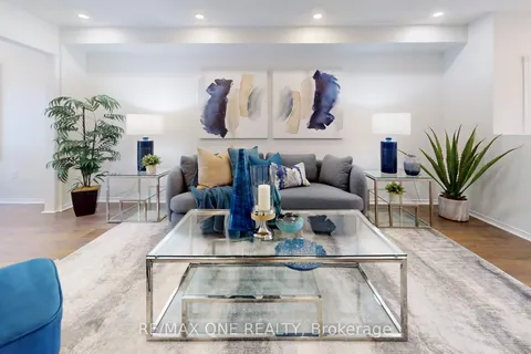 225 Warner Crescent, Newmarket, ON L3X 2C7