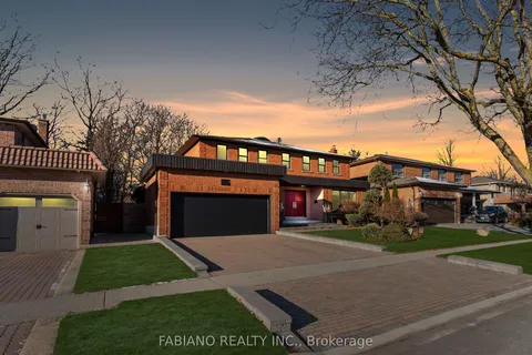 186 Wigwoss Drive, Vaughan, ON L4L 4H2