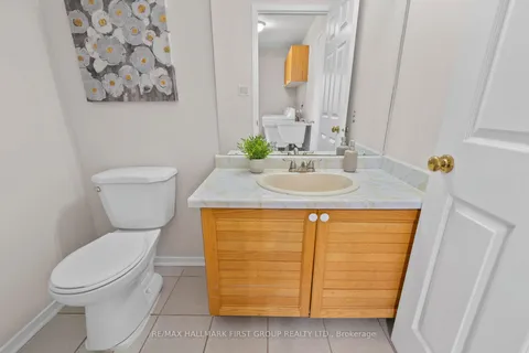35 William Street, East Gwillimbury, ON L0G 1V0