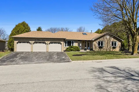 35 William Street, East Gwillimbury, ON L0G 1V0