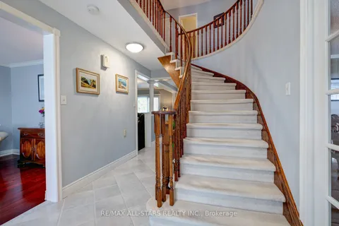 40 Eastwood Crescent, Markham, ON L3P 5Z7