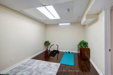 40 Eastwood Crescent, Markham, ON L3P 5Z7