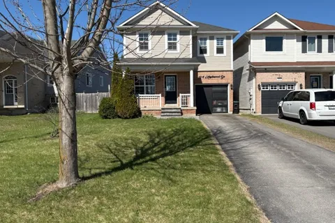 154 Maplewood Drive, Essa, ON L0M 1B4