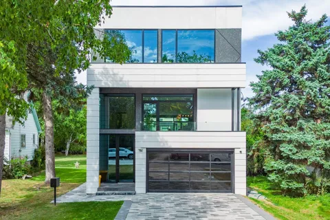 156 Garden Avenue, Richmond Hill, ON L4C 6M2