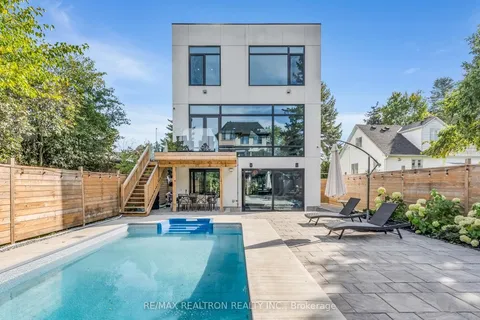 156 Garden Avenue, Richmond Hill, ON L4C 6M2