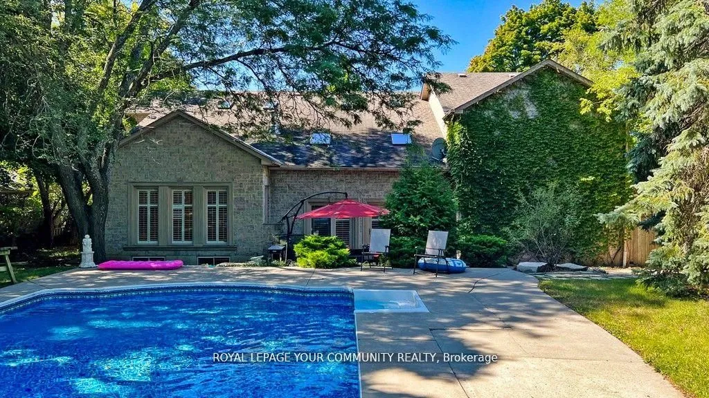 43 Denham Drive, Richmond Hill, ON L4C 6H7