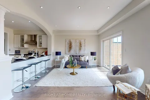 37 Pope John Paul II Square, Markham, ON L6C 0J8