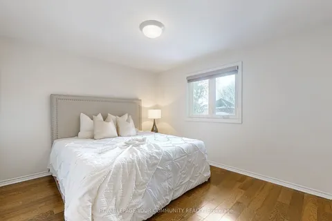 170 Garden Avenue, Richmond Hill, ON L4C 6M2