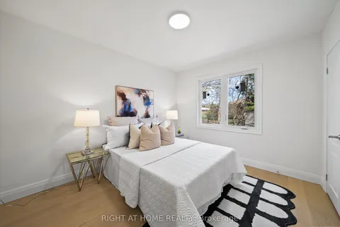 335 Gells Road, Richmond Hill, ON L4C 3A5