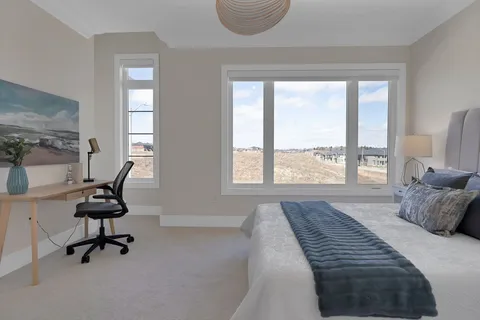 35 Longworth Avenue, Richmond Hill, ON L4E 1J2