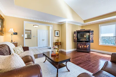 51 Diana Drive, King, ON L0G 1N0