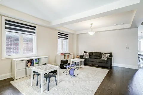 48 Plank Road, Bradford West Gwillimbury, ON L0G 1W0