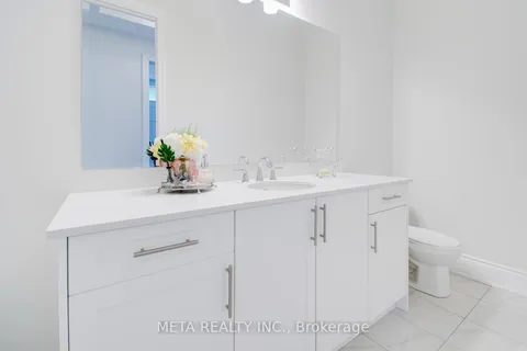 90 Broad Way, King, ON L7B 0P9