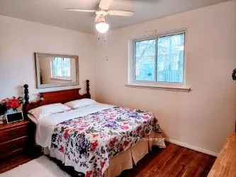138 Longford Drive, Newmarket, ON L3Y 2Y5