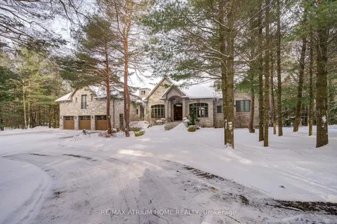 10 Woodlot Court, Whitchurch-Stouffville, ON L4A 2L6