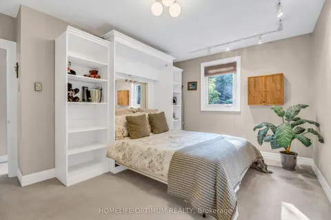 200 King's Summit Road, King, ON L7B 1A3