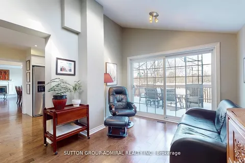 175 Bay Thorn Drive, Markham, ON L3T 3V2