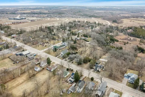 20370 Leslie Street, East Gwillimbury, ON L0G 1R0