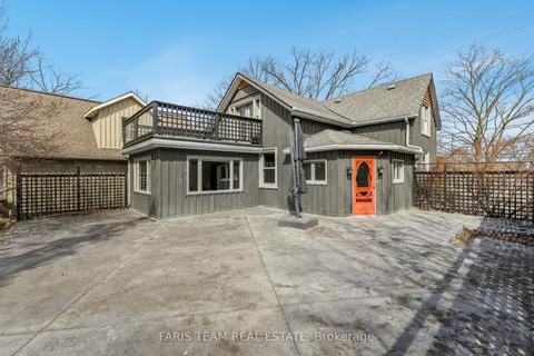 20370 Leslie Street, East Gwillimbury, ON L0G 1R0
