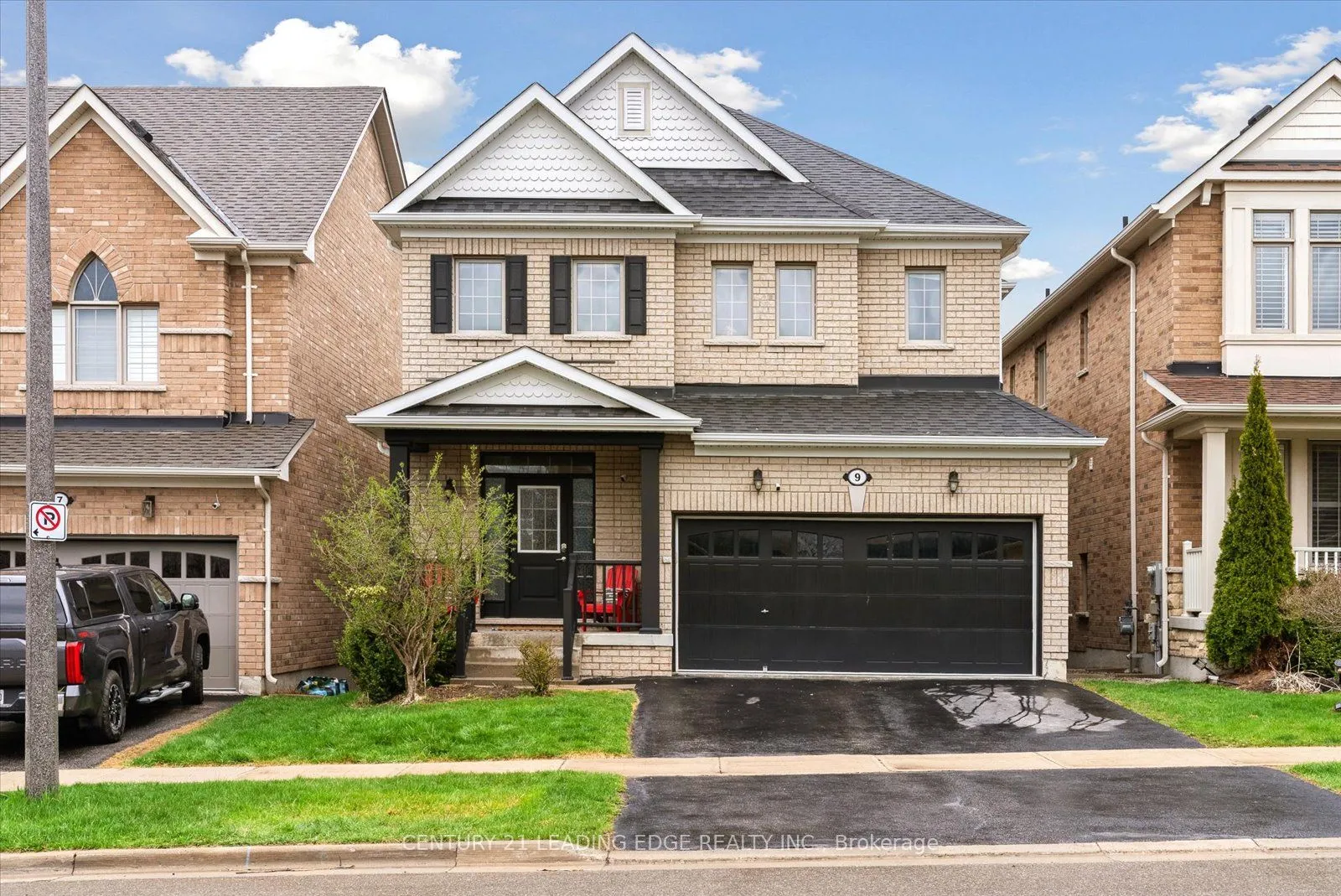 9 Proctor Gate, New Tecumseth, ON L0G 1W0