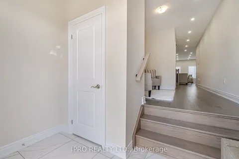 95 Kennedy Boulevard, New Tecumseth, ON L9R 0T3