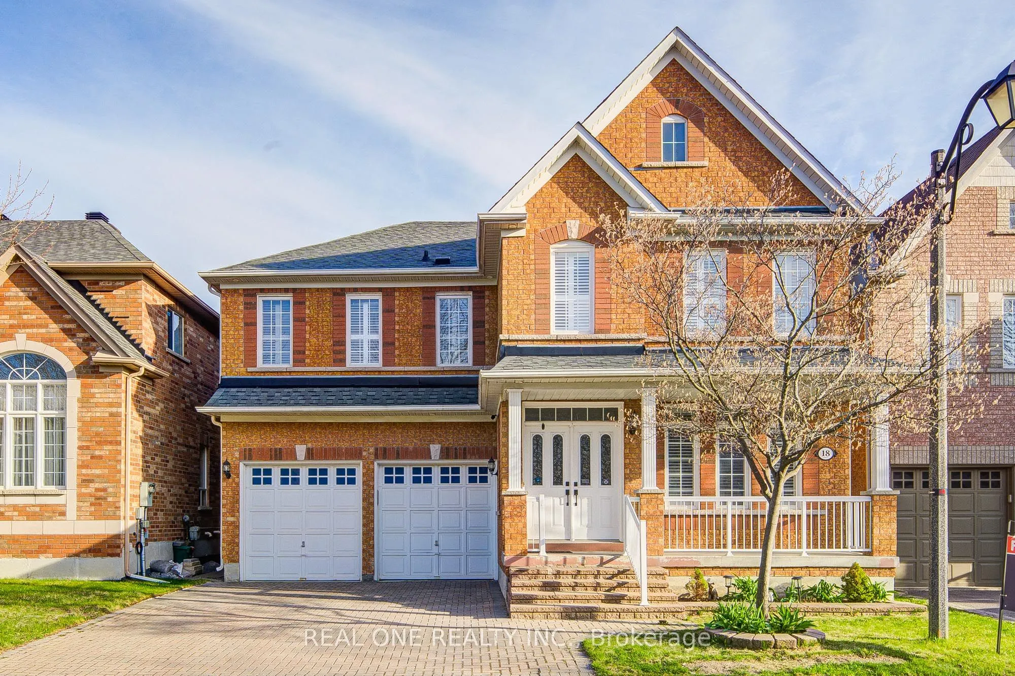 18 Sunburst Crescent, Markham, ON L6E 1R5