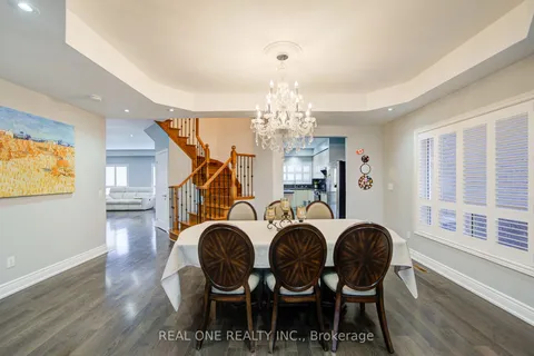 18 Sunburst Crescent, Markham, ON L6E 1R5