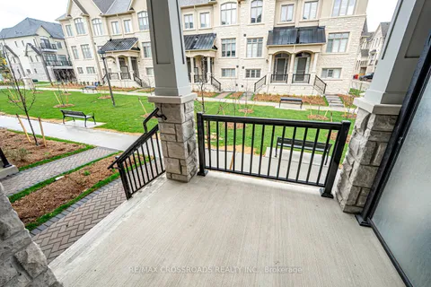 11 Bright Terrace Way, Markham, ON L6C 3L5