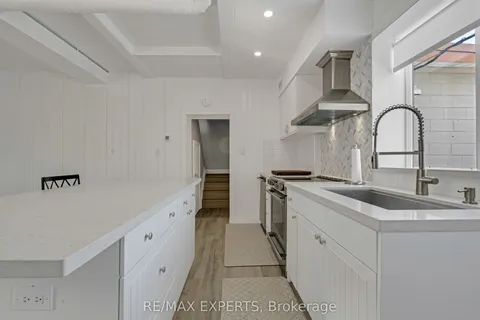 5780 17th Side Road, King, ON L0G 1T0