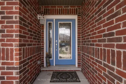 60 Brownley Lane, Essa, ON L3W 0P9