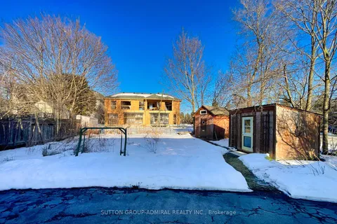 243 Ruggles Avenue, Richmond Hill, ON L4C 1Y6