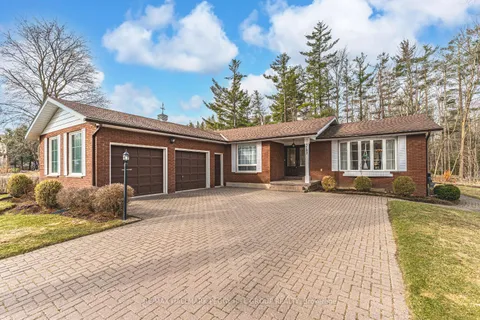 3782 Whitecap Drive, Innisfil, ON L9S 2L4