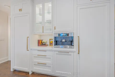 12 Sandy Ridge Court, Whitchurch-Stouffville, ON L4A 2L4